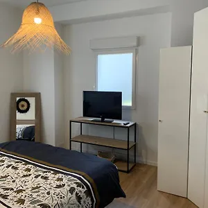 En Rdc Chaleureux A 100m Des Plages Et Du Centre Appartement